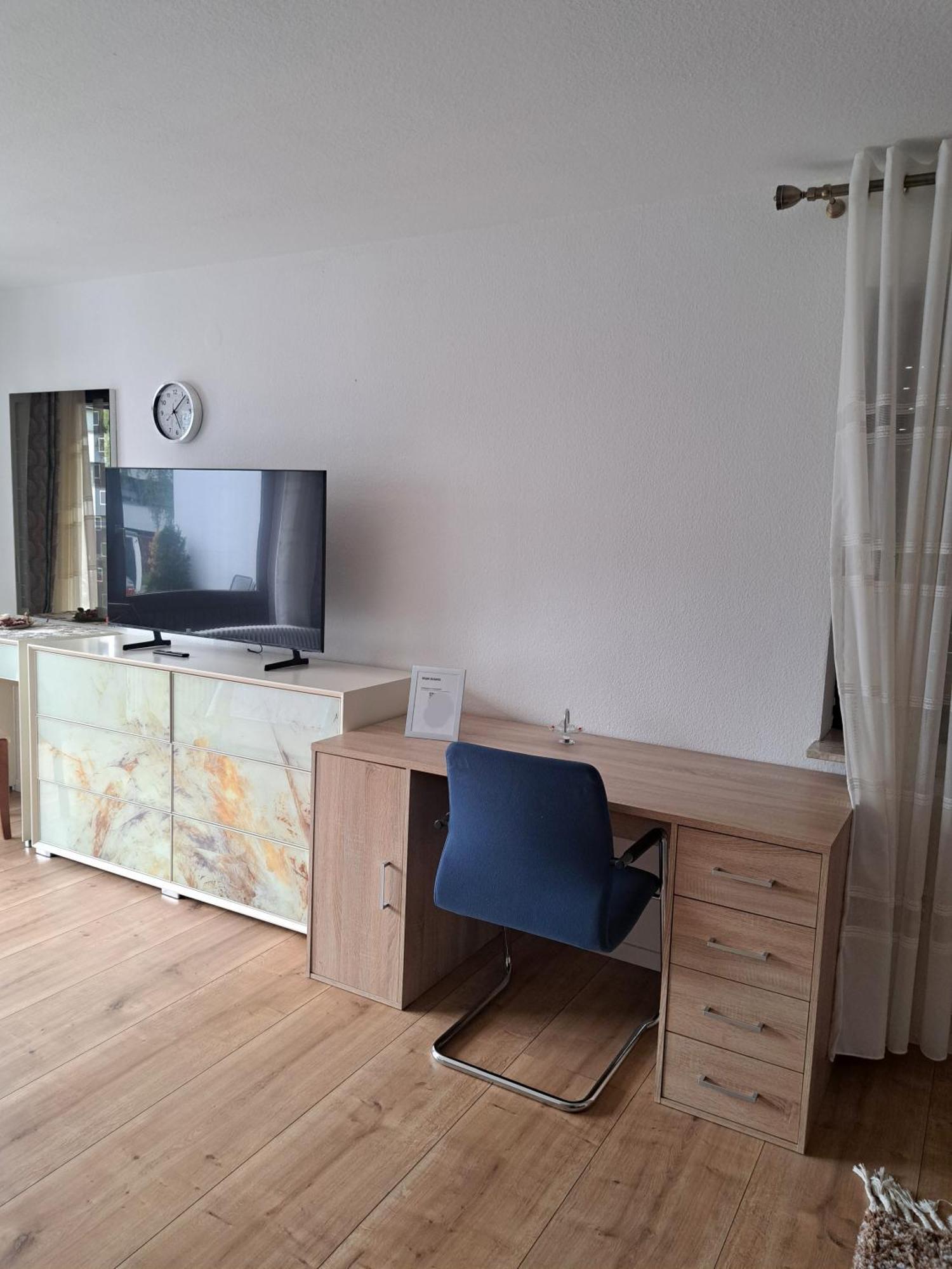 Schoene Wohnung Am Georgenberg ロイトリンゲン エクステリア 写真