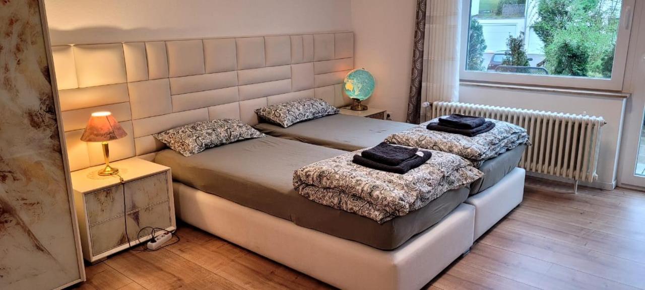 Schoene Wohnung Am Georgenberg ロイトリンゲン エクステリア 写真