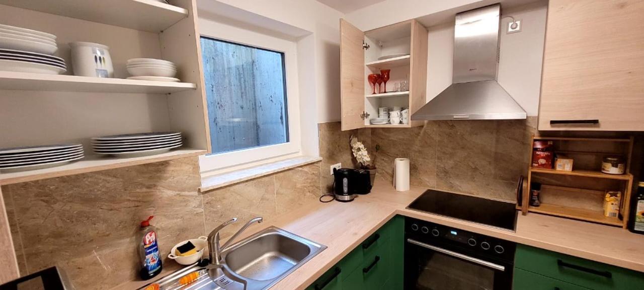 Schoene Wohnung Am Georgenberg ロイトリンゲン エクステリア 写真